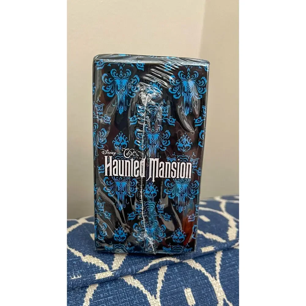 NEW Disney Haunted Mansion Ezra Hitchhiking Ghost Vinyl Figure